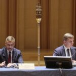 14.07.2020. Kielce. Sesja Sejmiku Województwa świętokrzyskiego. Na zdjęciu (od lewej): Marek Strzała - wiceprzewodniczący sejmiku województwa, Andrzej Pruś - przewodniczący sejmiku województwa / Wiktor Taszłow / Radio Kielce