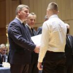 14.07.2020. Kielce. Sesja Sejmiku Województwa świętokrzyskiego. Na zdjęciu (od lewej): Andrzej Pruś - przewodniczący sejmiku województwa, Zbigniew Koniusz - wojewoda świętokrzyski, Jakub Wojsa - Staszowskie Centrum Sportu i Rekreacji / Wiktor Taszłow / Radio Kielce