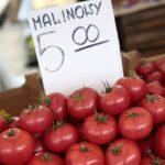 14.07.2020. Kielce. Owoce i warzywa na bazarach / Wiktor Taszłow / Radio Kielce