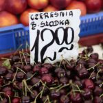 14.07.2020. Kielce. Owoce i warzywa na bazarach / Wiktor Taszłow / Radio Kielce