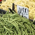 14.07.2020. Kielce. Owoce i warzywa na bazarach / Wiktor Taszłow / Radio Kielce