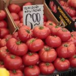 14.07.2020. Kielce. Owoce i warzywa na bazarach / Wiktor Taszłow / Radio Kielce