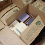 15.07.2020. Kielce. Biblioteka UJK otrzymała duży księgozbiór ze Stanów Zjednoczonych / Wiktor Taszłow / Radio Kielce