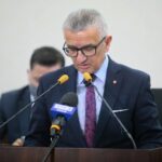 16.07.2020. Kielce. Absolutoryjna sesja Rady Miasta Kielce. Na zdjęciu: Sławomir Stachura - dyrektor Kancelarii Prezydenta Kielc / Wiktor Taszłow / Radio Kielce