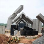 18.06.2020. Michniów. Budowa Mauzoleum Martyrologii Wsi Polskich / Wiktor Taszłow / Radio Kielce