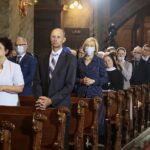 18.07.2020. Kielce. Święcenia biskupie ks. Henryka Jagodzińskiego w Bazylice Katedralnej w Kielcach. Na zdjęciu (w środku): Renata Janik - wicemarszałek województwa świętokrzyskiego / Wiktor Taszłow / Radio Kielce