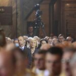 18.07.2020. Kielce. Święcenia biskupie ks. Henryka Jagodzińskiego w Bazylice Katedralnej w Kielcach. Na zdjęciu (w środku): Renata Janik - wicemarszałek województwa świętokrzyskiego / Wiktor Taszłow / Radio Kielce