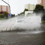 19.07.2020. Kielce. Zalane skrzyżowane Jagiellońskiej i Hożej / Wiktor Taszłow / Radio Kielce