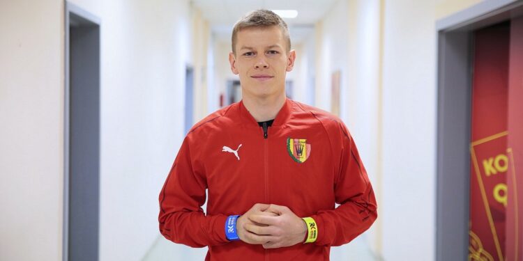 06.02.2020 Kielce. Na zdjęciu: Jakub Żubrowski - pomocnik Korona Kielce / Wiktor Taszłow / Radio Kielce