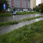 19.07.2020. Kielce. Zalane skrzyżowane Jagiellońskiej i Hożej / Wiktor Taszłow / Radio Kielce