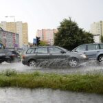 19.07.2020. Kielce. Zalane skrzyżowane Jagiellońskiej i Hożej / Wiktor Taszłow / Radio Kielce