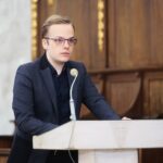 19.07.2020. Święty Krzyż. II Letni Festiwal Muzyki Sakralnej „Ucho Igielne”. Recital organowy Thomasa Corneliusa. Na zdjęciu: Maciej Redlich-Michalski / Wiktor Taszłow / Radio Kielce