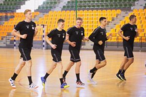 23.07.2020. Kielce. Trening PGE Kielce. Na zdjęciu (od lewej): Tomasz Gębala, Cezary Surgiel, Sebastian Kaczor, Szymon Sićko i Władysław Kulesz / Wiktor Taszłow / Radio Kielce