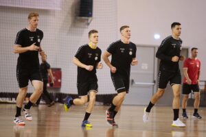 23.07.2020. Kielce. Trening PGE Kielce. Na zdjęciu (od lewej): Tomasz Gębala, Cezary Surgiel, Sebastian Kaczor i Szymon Sićko / Wiktor Taszłow / Radio Kielce