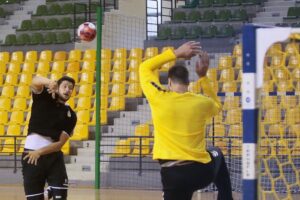 23.07.2020. Kielce. Trening PGE Kielce. Na zdjęciu: Nicolas Tournat / Wiktor Taszłow / Radio Kielce