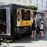 25.07.2020. Kielce. Zlot Food Trucków / Wiktor Taszłow / Radio Kielce
