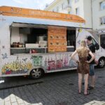 25.07.2020. Kielce. Zlot Food Trucków / Wiktor Taszłow / Radio Kielce