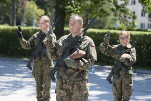 26.07.2020. Kielce. Przysięga terytorialsów na kieleckiej „Bukówce” / Wiktor Taszłow / Radio Kielce