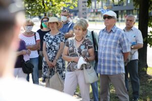 26.07.2020. Kielce. Spacer Historyczny „Dzieje SHL-ki” / Wiktor Taszłow / Radio Kielce