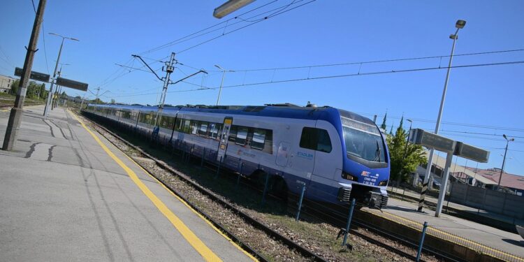 PKP Intercity znosi obowiązek rezerwacji miejsc w części pociągów