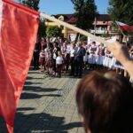 01.07.2020. Skalbmierz. Wizyta marszałek Sejmu Elżbiety Witek. Od lewej: poseł Marek Kwitek, Elżbieta Witek - marszałek Sejmu, poseł Krzysztof Lipiec  / Wiktor Taszłow / Radio Kielce