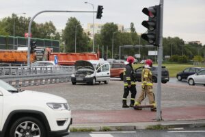 02.07.2020. Kielce. Wypadek na skrzyżowaniu Alei Solidarności i ulicy Świętokrzyskiej / Wiktor Taszłow / Radio Kielce