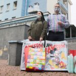 03.07.2020. Kielce. Trojaczki urodzone w WSZ w Kielcach w poniedziałek wychodzą do domu. Na zdjęciu: Paulina i Bartłomiej Oczkowicz - rodzice trojaczków / Wiktor Taszłow / Radio Kielce