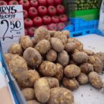 05.07.2020. Kielce. Owoce i warzywa na bazarach / Wiktor Taszłow / Radio Kielce