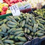 05.07.2020. Kielce. Owoce i warzywa na bazarach / Wiktor Taszłow / Radio Kielce