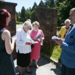 05.07.2020. Wiśniówka. Starosta kielecki zachęca do udziały w drugiej turze wyborów prezydenckich. Na zdjęciu (po prawej): Mirosław Gębski - starosta kielecki / Wiktor Taszłow / Radio Kielce