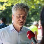 05.07.2020. Kielce. Działacze PiS zachęcają do wsparcia Andrzeja Dudy. Na zdjęciu: Krzysztof Słoń - senator / Wiktor Taszłow / Radio Kielce