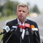 07.07.2020. DK nr 9 Ostrowiec Świętokrzyski - Opatów. Konferencja prasowa z udziałem ministra infrastruktury Andrzeja Adamczyka. Na zdjęciu: Jarosław Rusiecki - senator PiS / Wiktor Taszłow / Radio Kielce