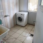 08.07.2020. Osiek. Piast Osiek będzie miał nowy budynek klubowy. Obecny budynek klubowy / Wiktor Taszłow / Radio Kielce