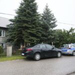08.07.2020. Zbrza. Policyjna obława po śmiertelnym postrzeleniu mężczyzny / Wiktor Taszłow / Radio Kielce