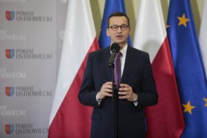 09.08.2020 Sudół koło Ostrowca Św. Spotkanie premiera Mateusza Morawieckiego z samorządowcami / Wiktor Taszłow / Radio Kielce