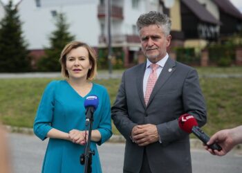 10.07.2020. Na zdjęciu: Anna Krupka - wiceminister sportu, Krzysztof Słoń - senator PiS / Wiktor Taszłow / Radio Kielce