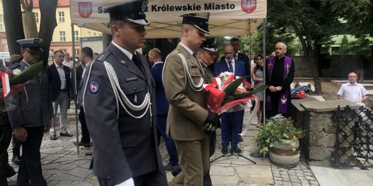 Sandomierz. 75. rocznica wybuchu Powstania Warszawskiego / Grażyna Szlęzak - Wójcik / Radio Kielce