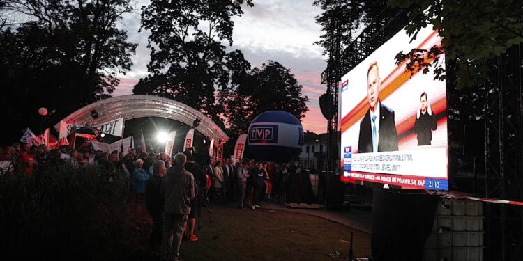 06.07.2020. Końskie. Rynek. Debata prezydencka / Jarosław Kubalski / Radio Kielce