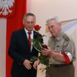 31.07.2020. Kielce. Wręczenie państwowych odznaczeń. Na zdjęciu (od lewej): Na zdjęciu (od lewej): Zbigniew Koniusz - wojewoda świętokrzyski i Zdzisław Jerzy Kowalski / Magdalena Blicharska / Radio Kielce