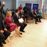 05.08.2020. Kielce. Konferencja prasowa dotycząca zakupu sprzętu do badań w zakresie COVID-19 / Świętokrzyski Urząd Wojewódzki w Kielcach