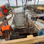 01.08.2020. Nowy Korczyn. Budowa mostu na Wiśle / Paweł Zagaja