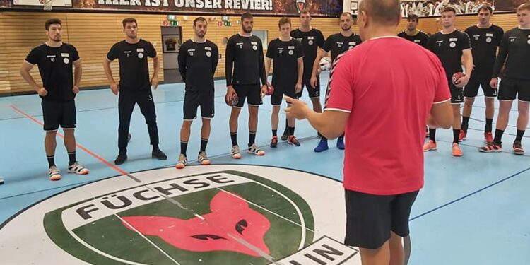 www.facebook.com/pg/kielcehandball