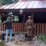 29.08.2020. Leśnica koło Małogoszcza. Plan zdjęciowy filmu „Droga do śmierci” / Karol Żak / Radio Kielce