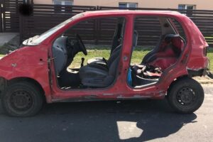 09.08.2020. Tomaszów Mazowiecki. Zatrzymany daewoo matiz / KPP w Tomaszowie Mazowieckim