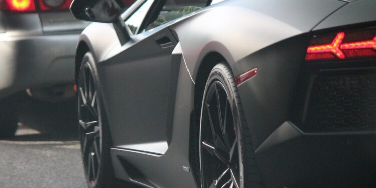 samochód, lamborghini / pixabay.com
