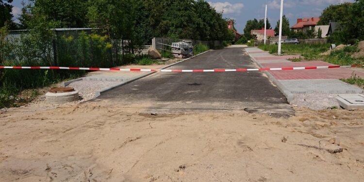 07.08.2020. Końskie. Kilka rodzin zostało odciętych od dróg dojazdowych i uwięzionych na swoich posesjach bez możliwości dojazdu do działki / Magdalena Galas-Klusek / Radio Kielce