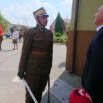 08.08.2020. Wodzisław. 55. Marsz Szlakiem I Kompanii Kadrowej. Na zdjęciu (od lewej): Dionizy Krawczyński - komendant 55. Marszu Szlakiem I Kompani Kadrowej i Dominik Łukasik - wójt Wodzisławia / Ewa Pociejowska-Gawęda / Radio Kielce