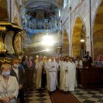 29.08.2020. Jędrzejów. Poświęcenie figury bł. Wincentego Kadłubka / Ewa Pociejowska-Gawęda / Radio Kielce