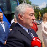 11.08.2020 Kielce. Konferencja ws. weekendowego połączenia z Kielc na Święty Krzyż. Na zdjęciu: marszałek Andrzej Bętkowski / Michał Kita / Radio Kielce