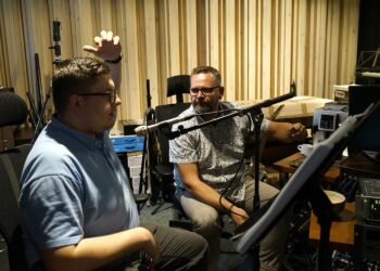 26.08.2020 Radio Kielce. Zespół o nazwie Jak Najbardziej nagrywa płytę z chrześcijańską muzyką uwielbieniową / Robert Felczak / Radio Kielce